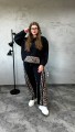 Gruby komplet damski plus size RUMIKO, w kolorze czarnym ze wstawkami w panterkowy wzór, z kieszeniami i kapturem